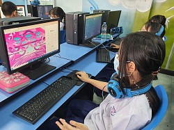 Students practice using AR at spatial.io.